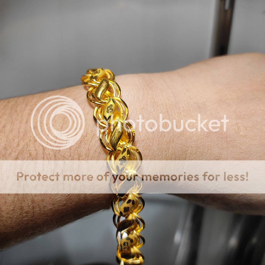 200 Milligram Gold Forming Bracelet By Chokerset WAB641