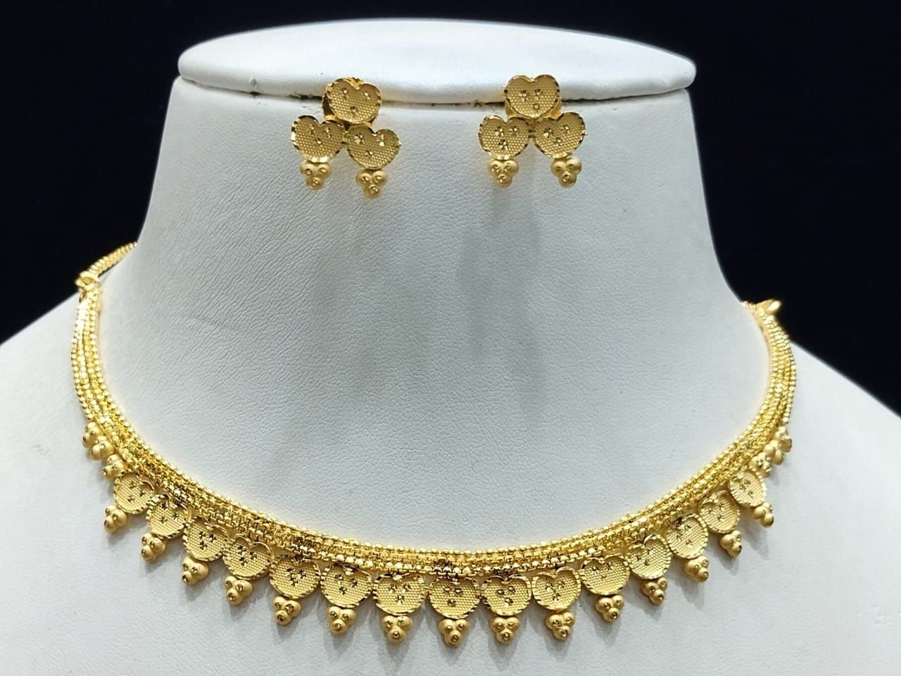 Gold Forming Jewellery Sets By Chokerset CSGF3565