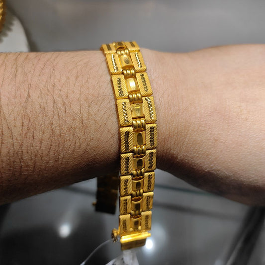 200 Milligram Gold Forming Bracelet By Chokerset WAB622