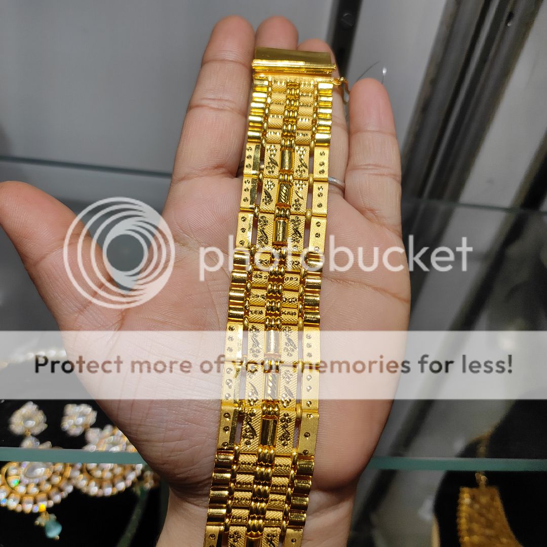200 Milligram Gold Forming Bracelet By Chokerset WAB608