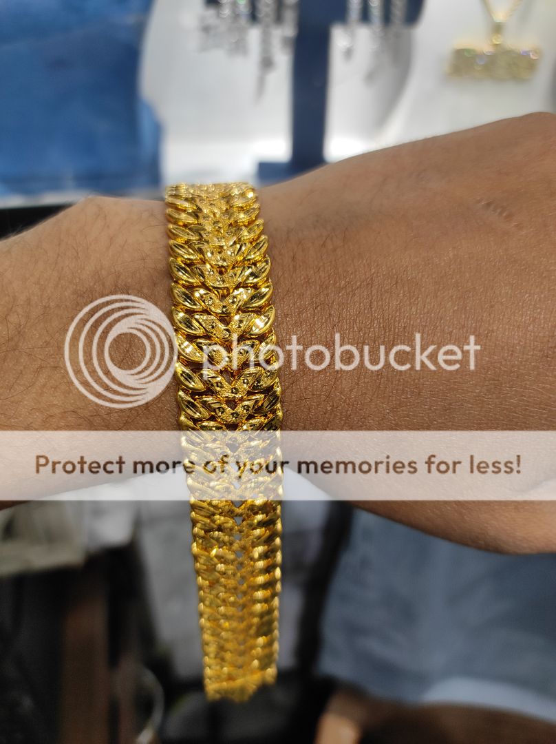 200 Milligram Gold Forming Bracelet By Chokerset WAB535