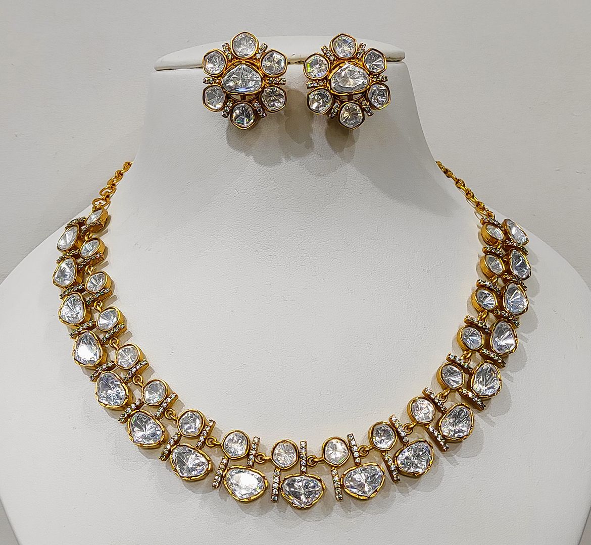 Antique Gold Forming Necklace Earrings By Chokerset NECK4713