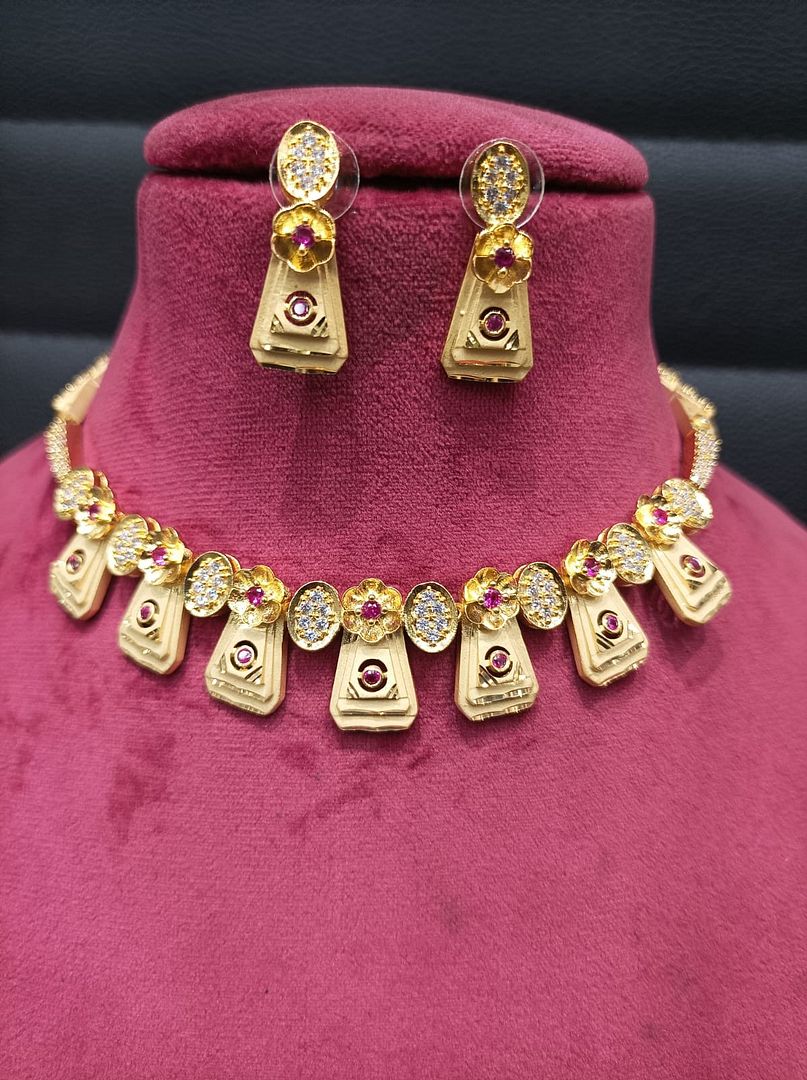 Gold Forming Jewellery Sets By Chokerset CSGF3534