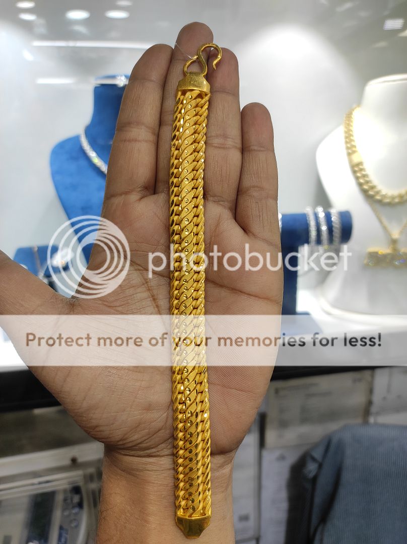 200 Milligram Gold Forming Bracelet By Chokerset WAB539
