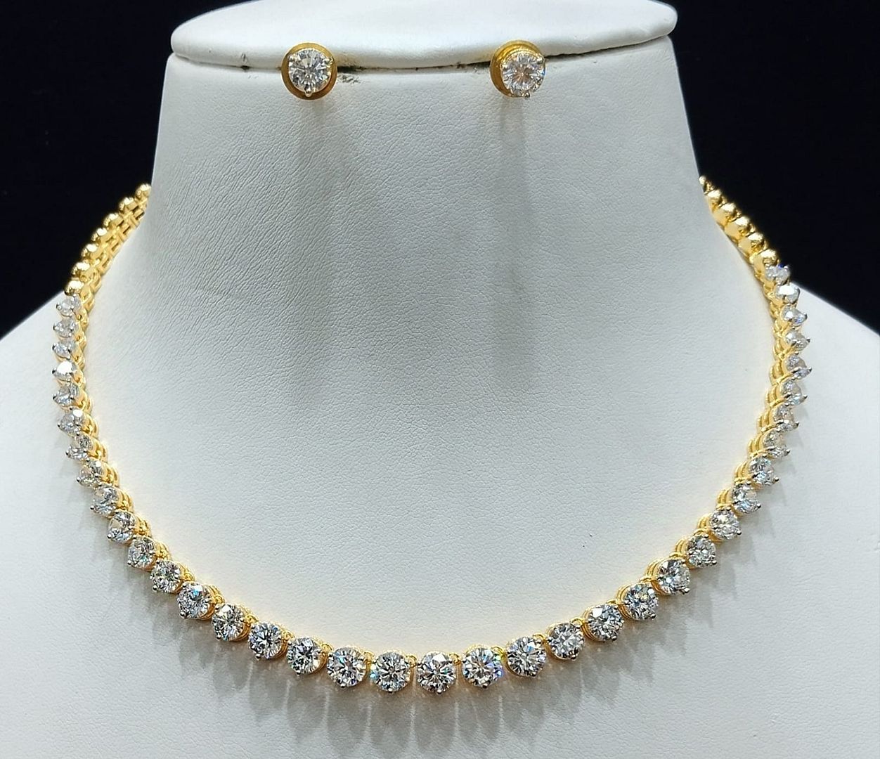 Zircon Necklace By Chokerset Colour Clear, Plating Gold CSNA4408