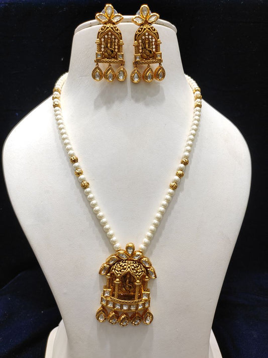 Fine Fashion Kundan Polki Jewellery Set By Chokerset CSACS437