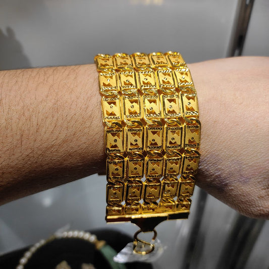 200 Milligram Gold Forming Bracelet By Chokerset WAB604