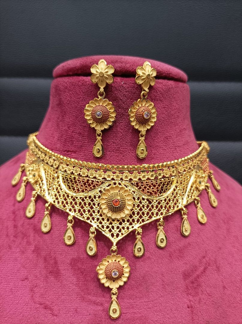 Gold Forming Jewellery Sets By Chokerset CSGF3582