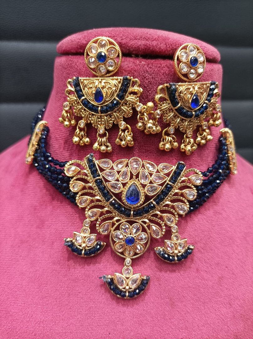 Polki Antique Necklace By Chokerset Colour Blue, Plating Gold CSKS4378
