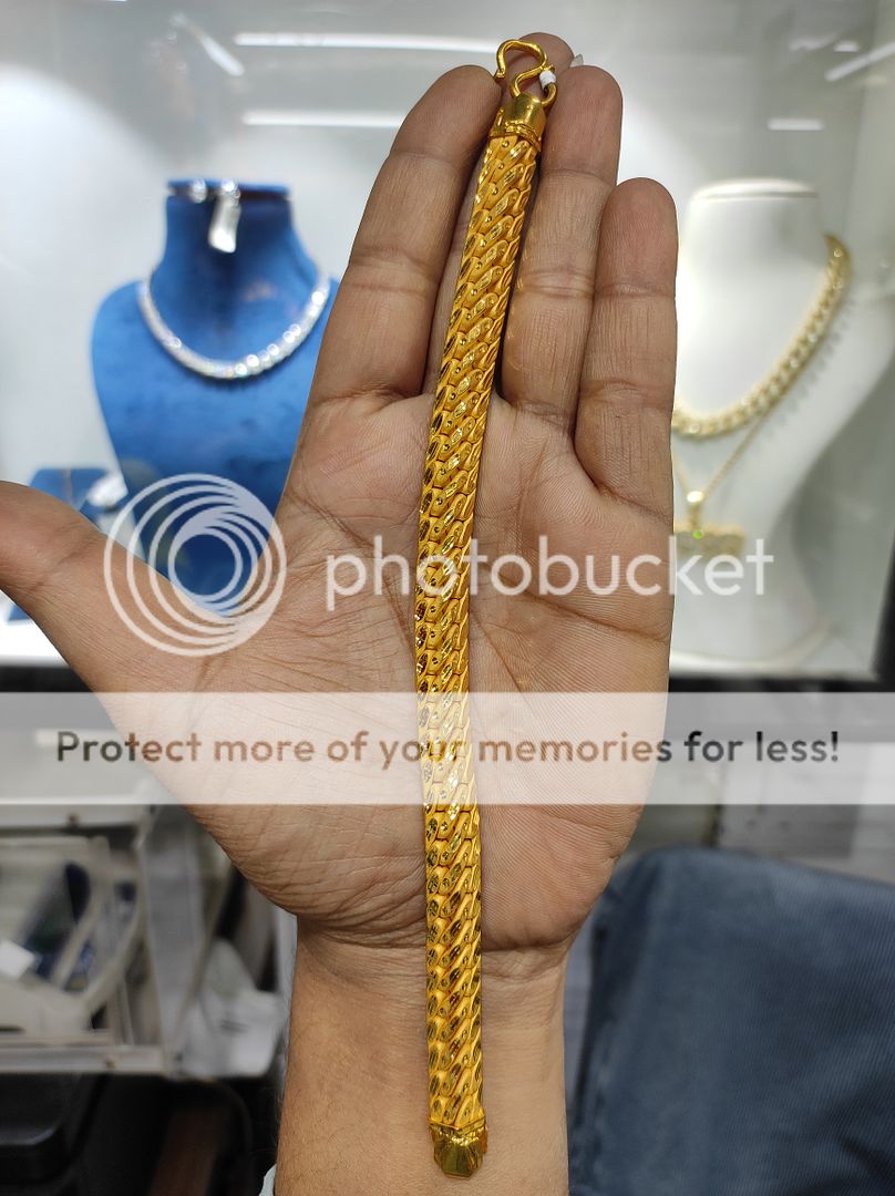 200 Milligram Gold Forming Bracelet By Chokerset WAB514