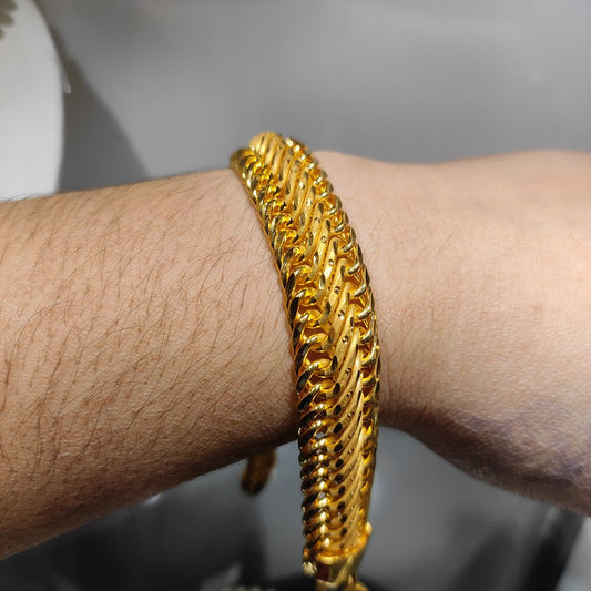 200 Milligram Gold Forming Bracelet By Chokerset WAB615