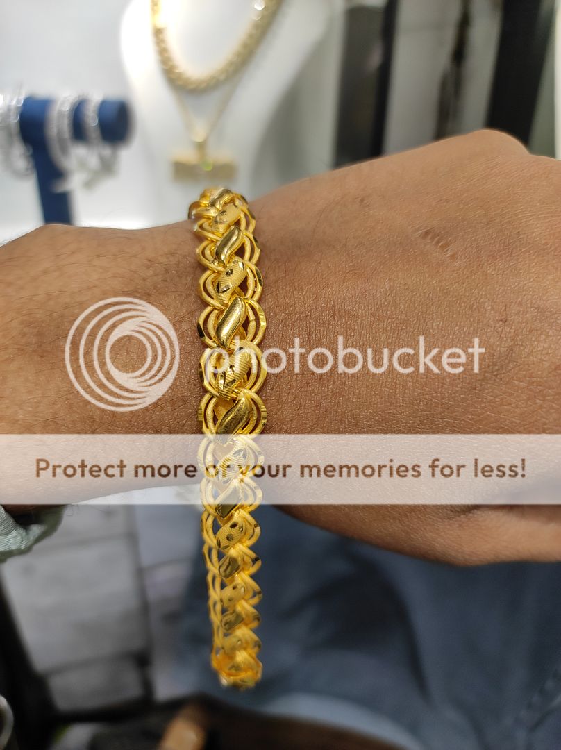 200 Milligram Gold Forming Bracelet By Chokerset WAB531