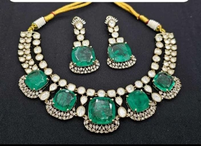 Fine Polki Kundan Antique Set By Chokerset APS946