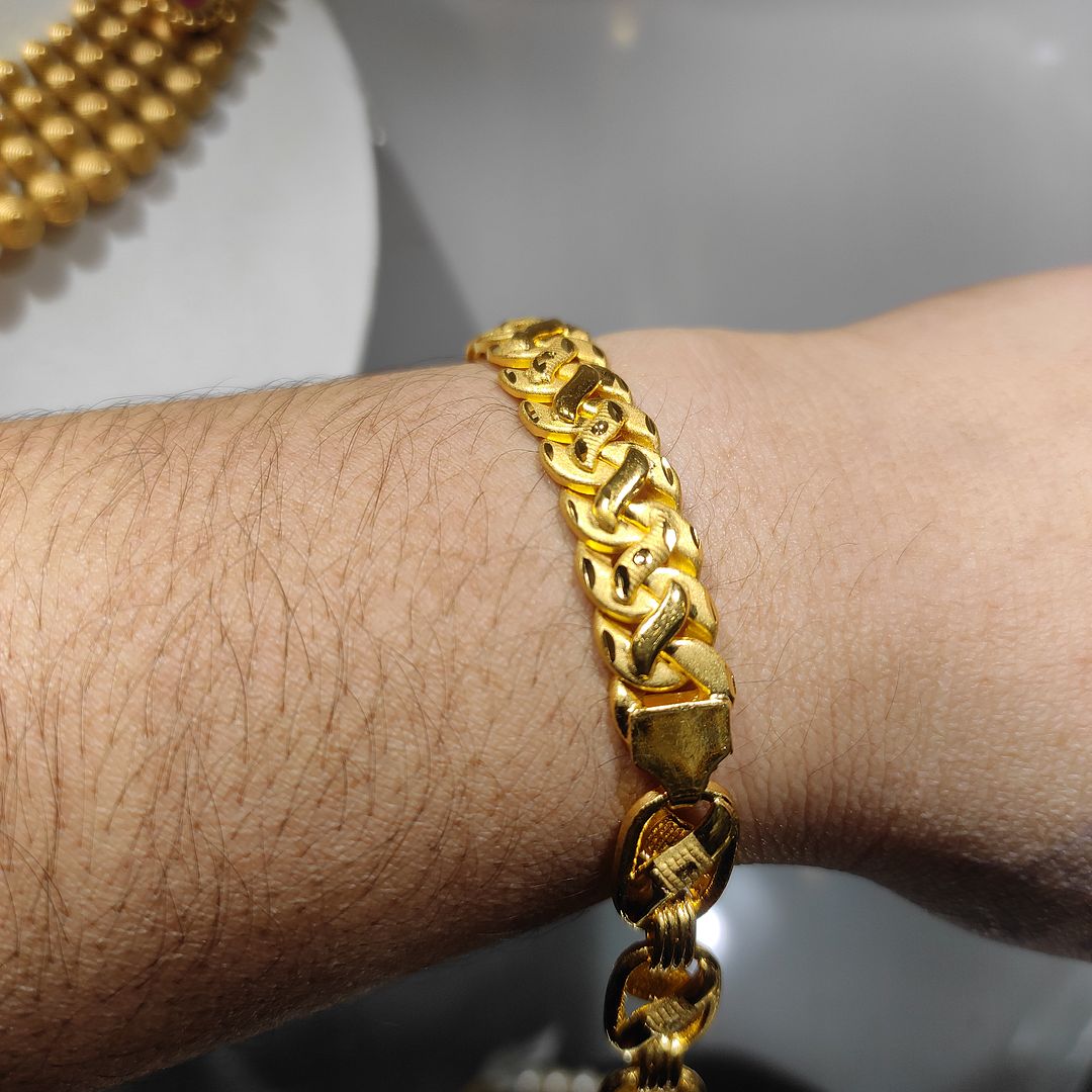 200 Milligram Gold Forming Bracelet By Chokerset WAB638