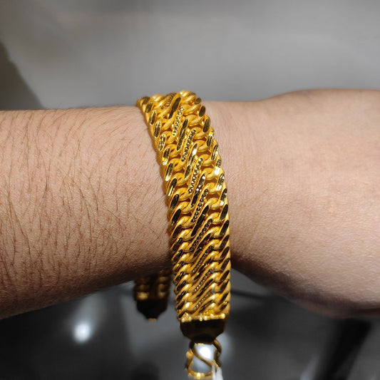 200 Milligram Gold Forming Bracelet By Chokerset WAB623