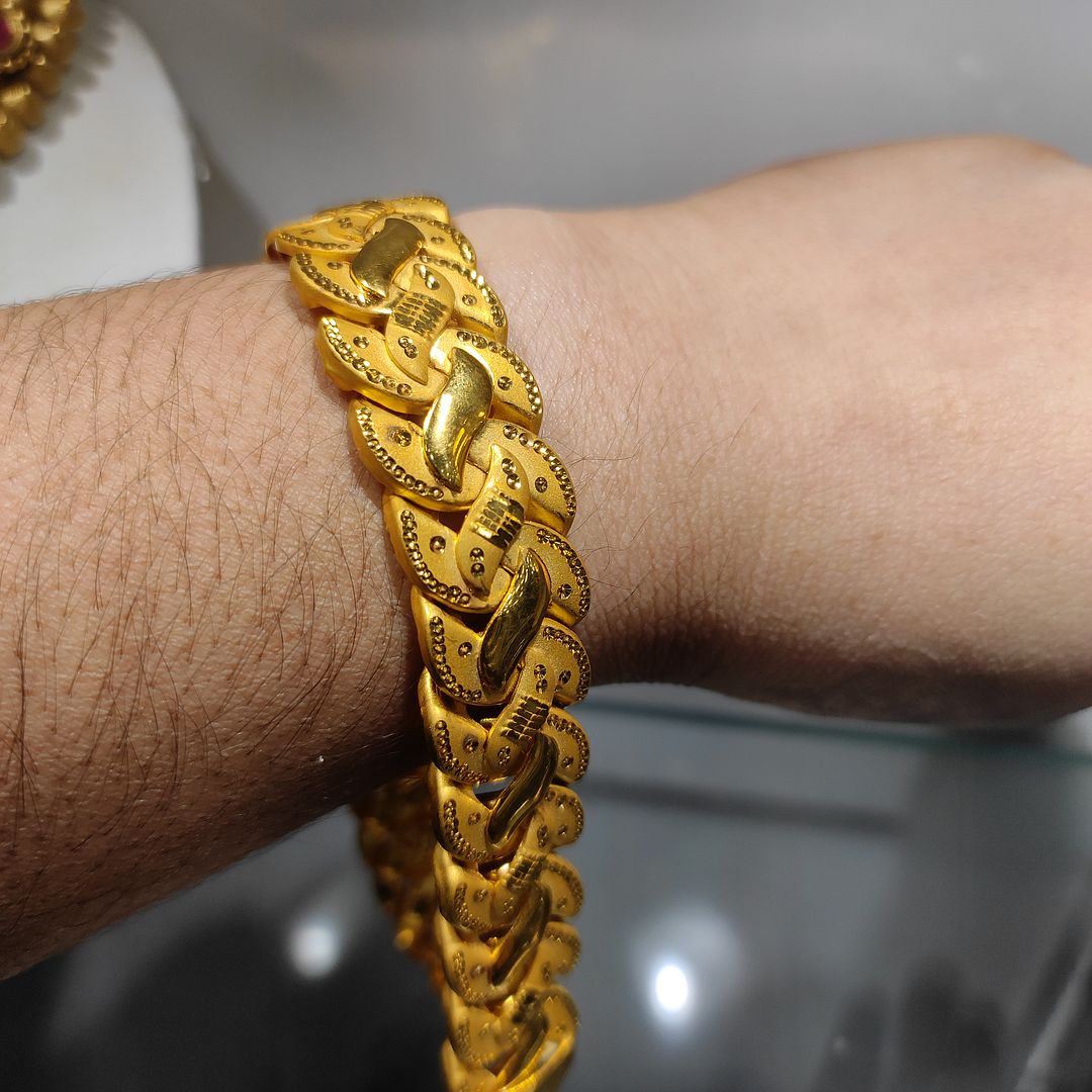 200 Milligram Gold Forming Bracelet By Chokerset WAB647