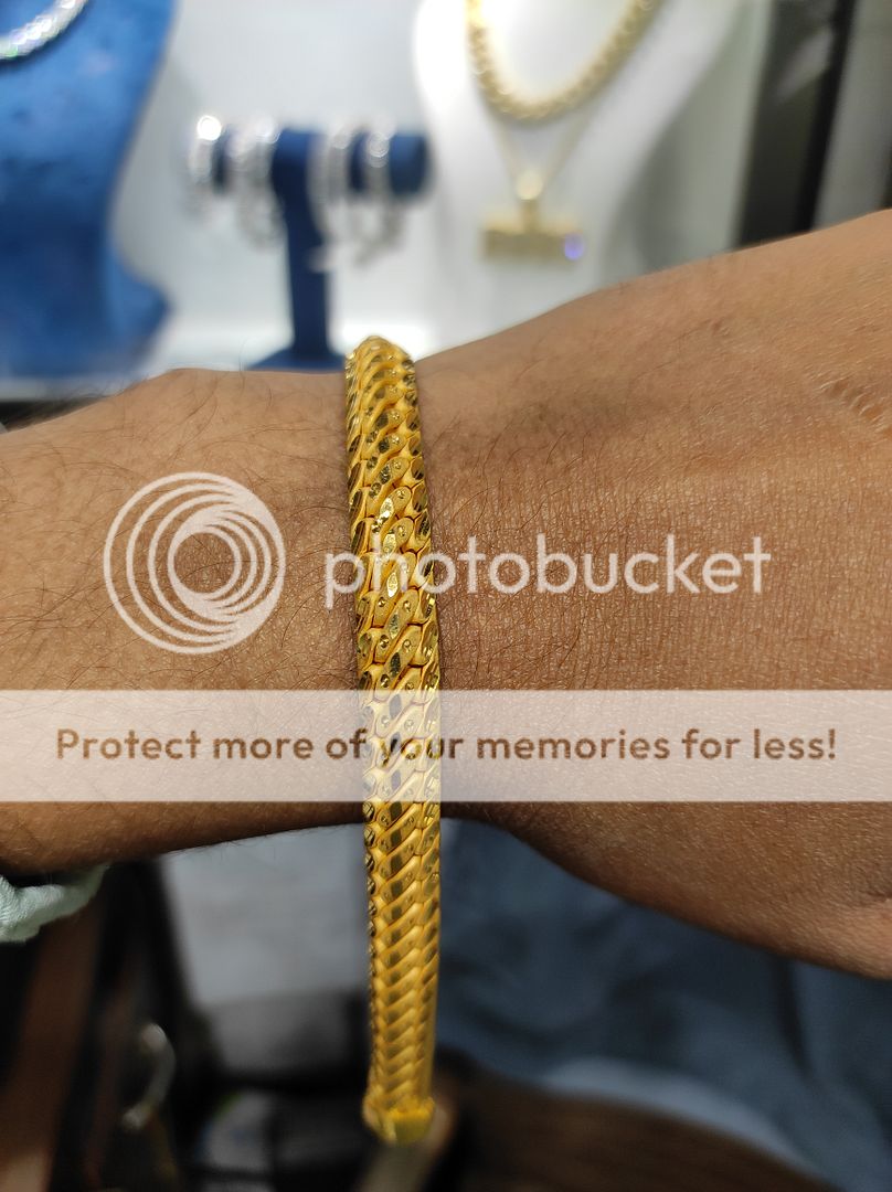 200 Milligram Gold Forming Bracelet By Chokerset WAB517