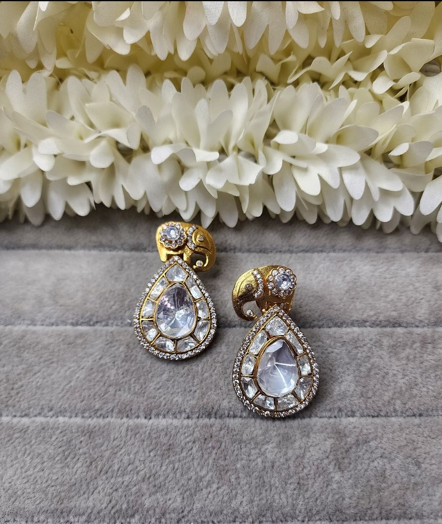 Fine Fashion Jewellery Earrings By Chokerset APE1133