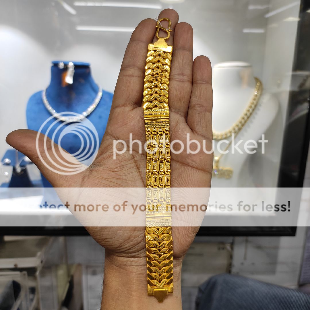 200 Milligram Gold Forming Bracelet By Chokerset WAB527