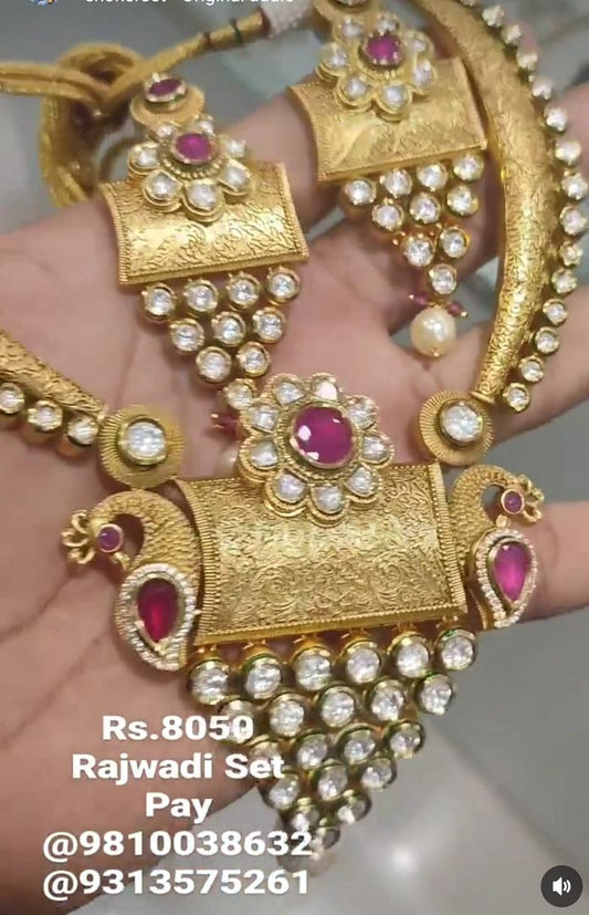 Kundan Necklace In Ruby Colour And Gold Plating By Chokerset NKWA0010