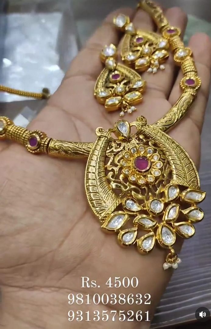 Kundan Necklace In Ruby Colour And Gold Plating By Chokerset NKWA0039