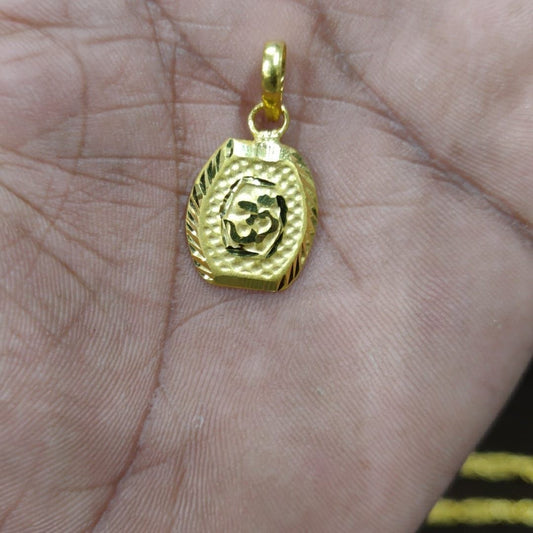 GOLD FORMING PENDANT BY CHOKERSET P7654443