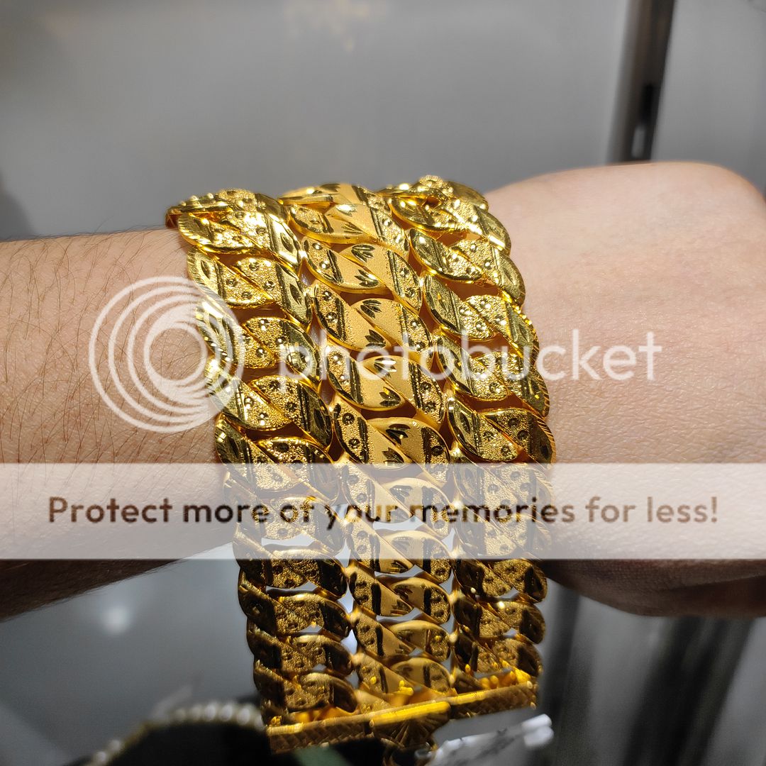 200 Milligram Gold Forming Bracelet By Chokerset WAB605