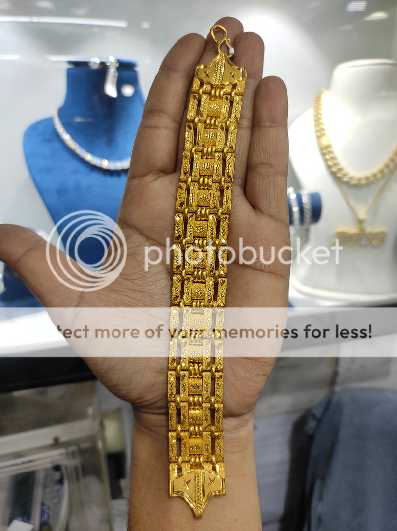 200 Milligram Gold Forming Bracelet By Chokerset WAB537
