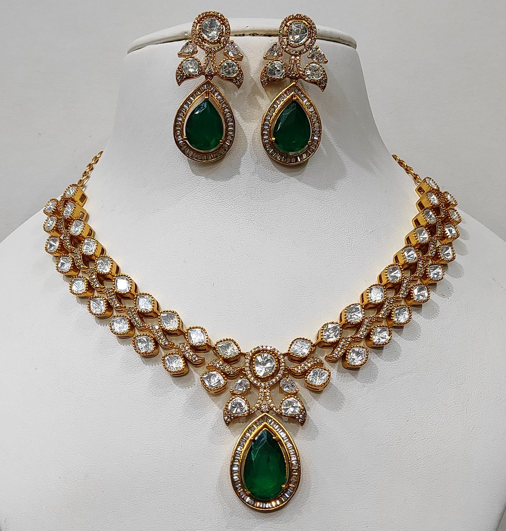 Antique Gold Forming Necklace Earrings By Chokerset NECK4708