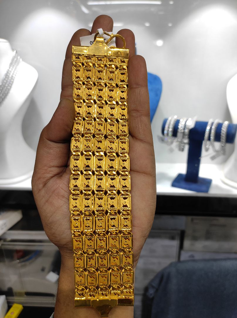 200 Milligram Gold Forming Bracelet By Chokerset WAB532