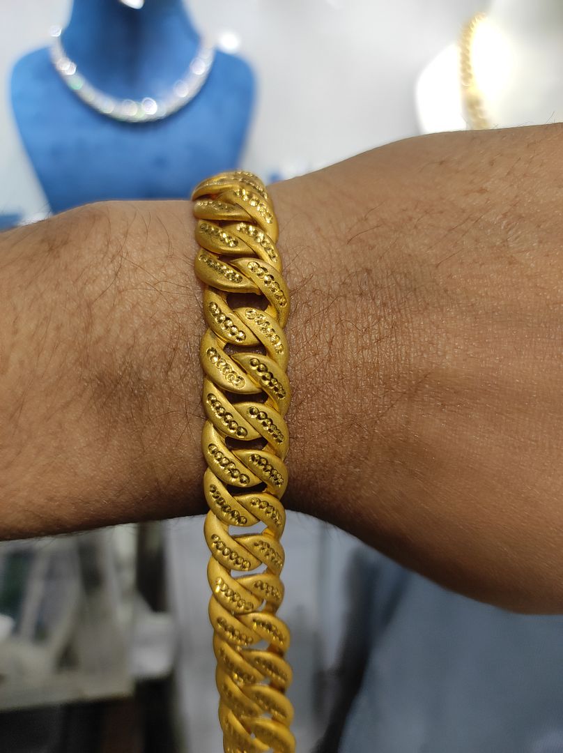 200 Milligram Gold Forming Bracelet By Chokerset WAB548