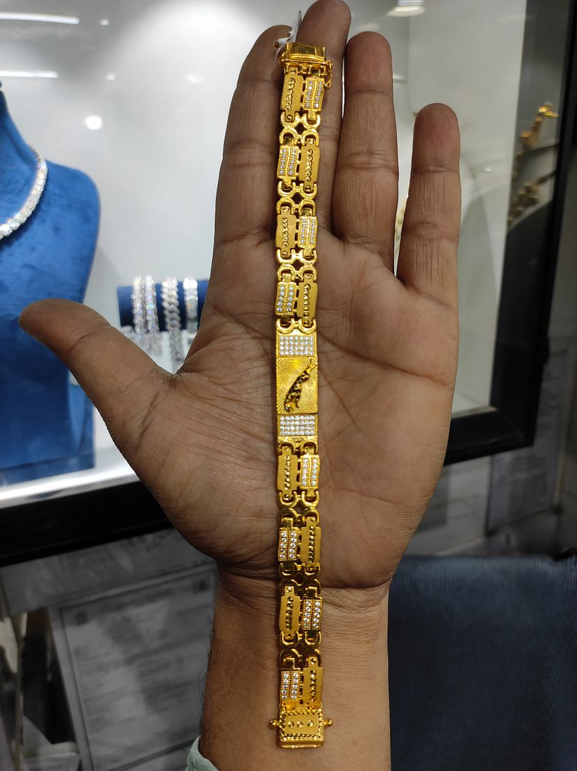 200 Milligram Gold Forming Bracelet By Chokerset WAB547