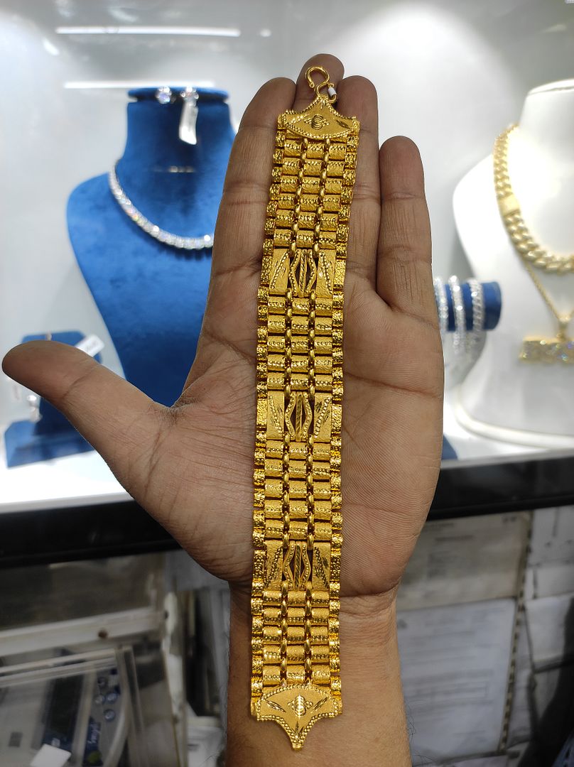 200 Milligram Gold Forming Bracelet By Chokerset WAB541