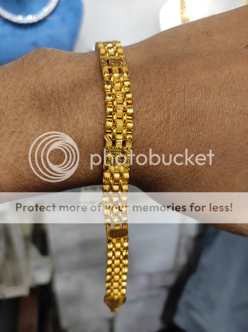 200 Milligram Gold Forming Bracelet By Chokerset WAB533