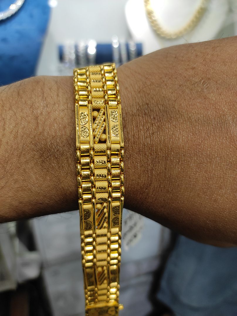 200 Milligram Gold Forming Bracelet By Chokerset WAB540