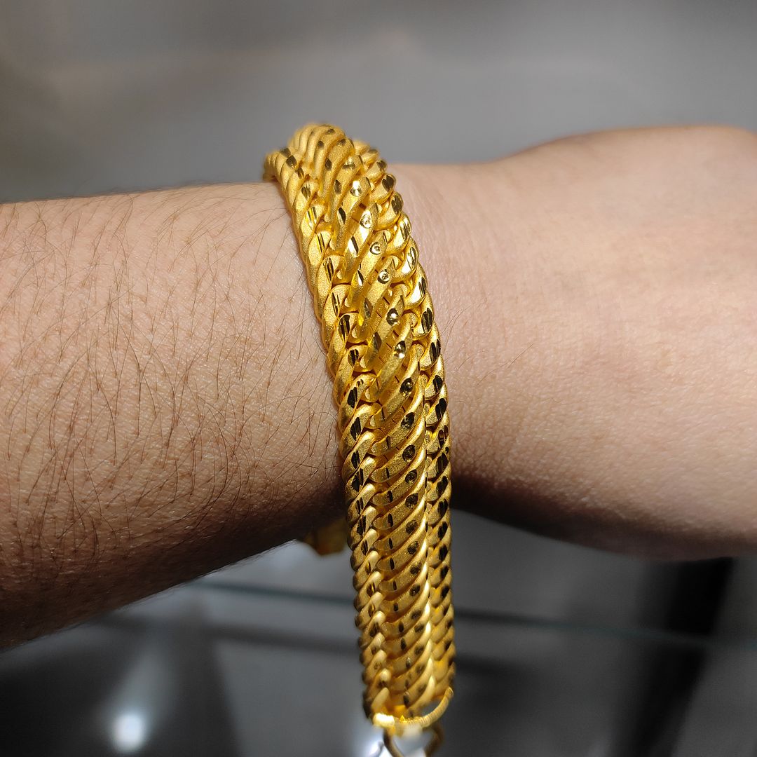 200 Milligram Gold Forming Bracelet By Chokerset WAB634