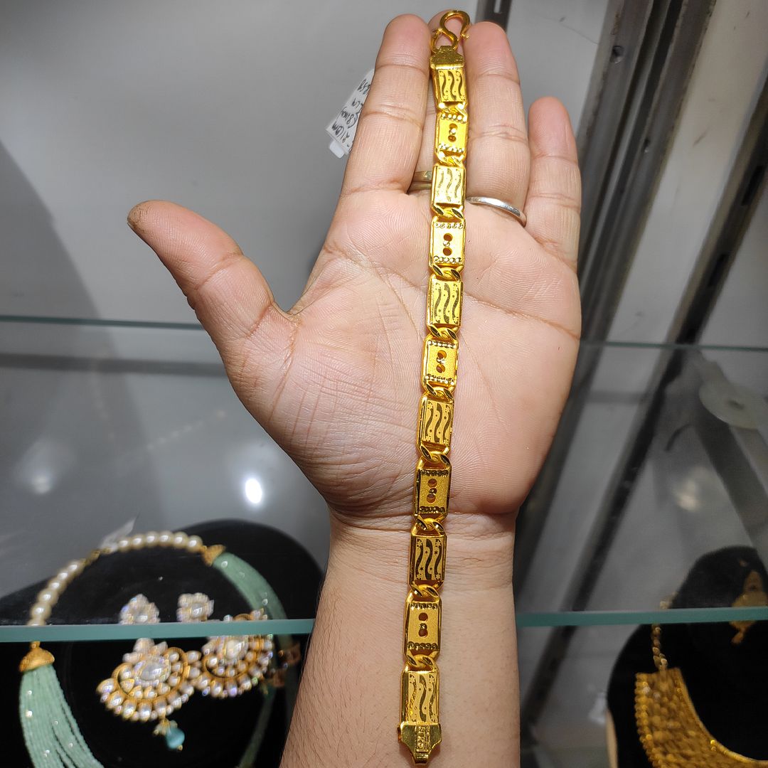 200 Milligram Gold Forming Bracelet By Chokerset WAB639