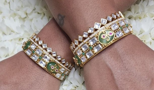 Fine Antique Polki Kundan Bangles By Chokerset Colour Gold, Plating Gold CSBG3352