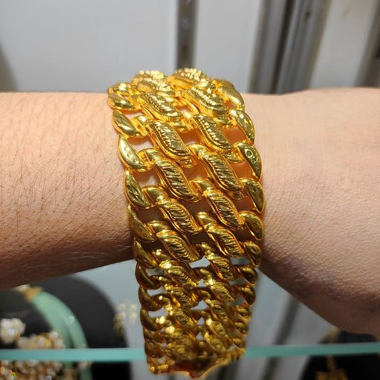 200 Milligram Gold Forming Bracelet By Chokerset WAB603