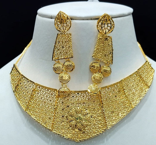 Gold Forming Jewellery Sets By Chokerset CSGF3552