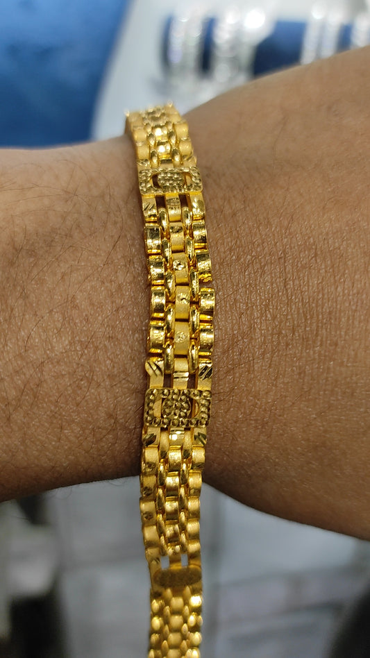 200 Milligram Gold Forming Bracelet By Chokerset WAB533