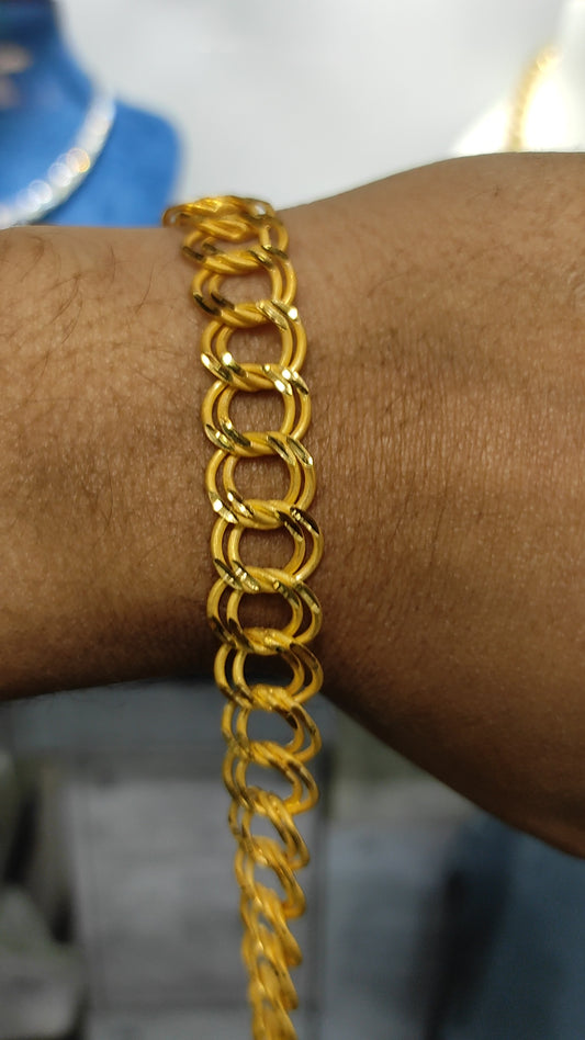 200 Milligram Gold Forming Bracelet By Chokerset WAB521