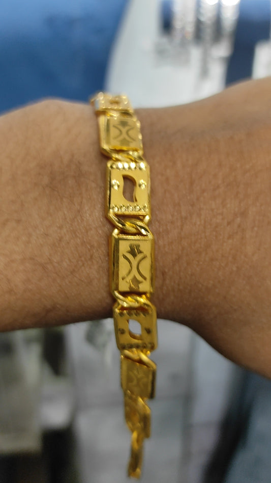 200 Milligram Gold Forming Bracelet By Chokerset WAB534