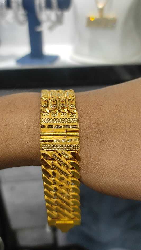 200 Milligram Gold Forming Bracelet By Chokerset WAB512