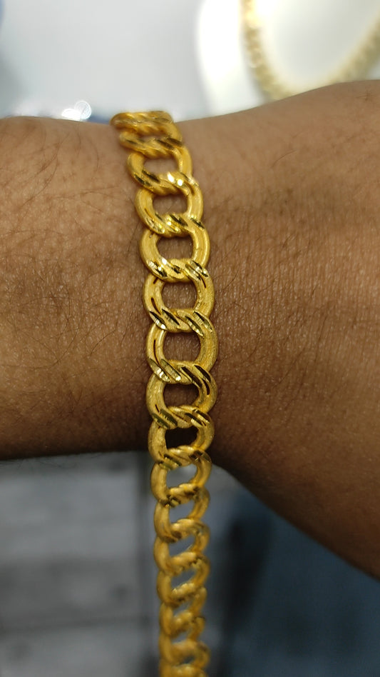 200 Milligram Gold Forming Bracelet By Chokerset WAB520