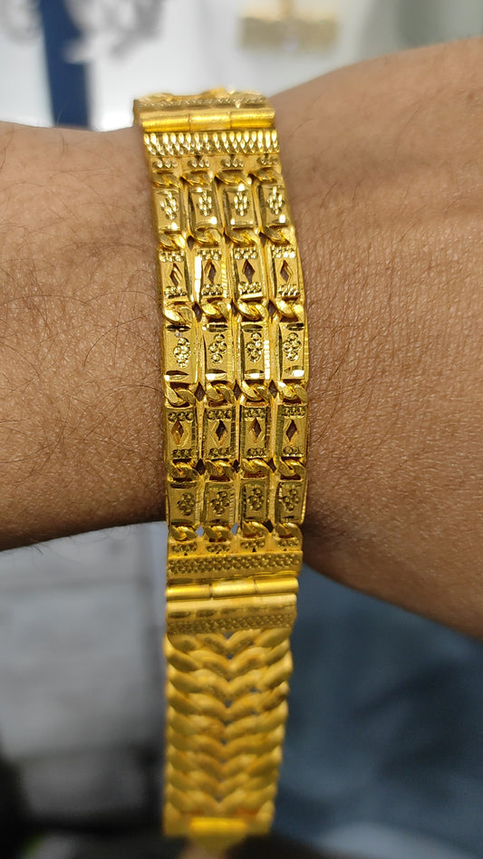 200 Milligram Gold Forming Bracelet By Chokerset WAB527