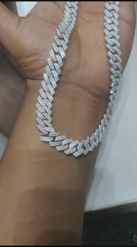 Mind Blowing Cuban Chain in Silver with Moissanite SIZE 20 ( 50.8 CM ) D Colour, VVS1 ,Excellent Cut by Chokerset(58841023)