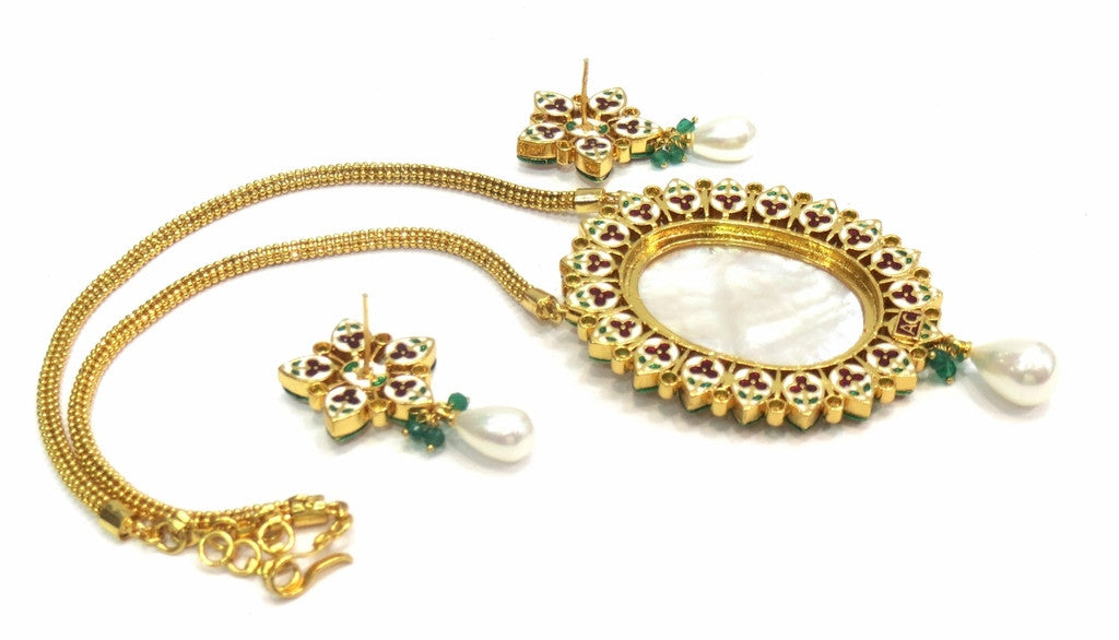 Jewelshingar Enamel Polki Kundan Gold Plated Pendant Set Jewellery For Women ( 10962-acs-ps-green-figure ) - JEWELSHINGAR