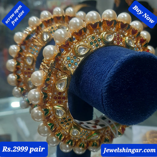 JEWELSHINGAR SCREW OPEN KUNDAN PACHELI KADA PAIR