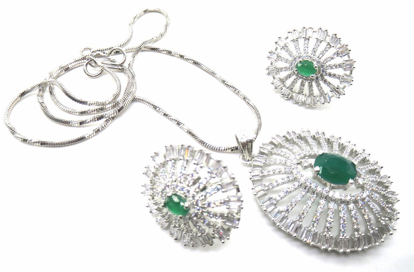 Jewelshingar Jewellery Green Colour Pendant Set For Women ( 54426PSD )
